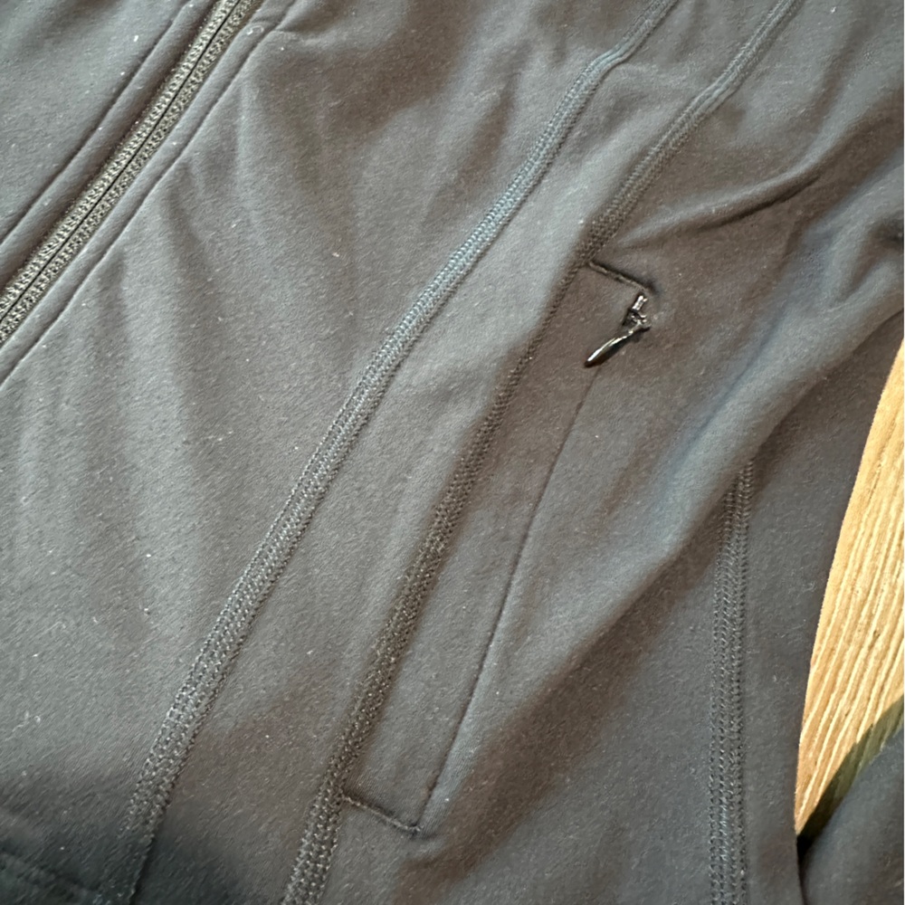 Southern Athletica Cropped Contour Jacket in Black Size 2 - Picture 9 of 13
